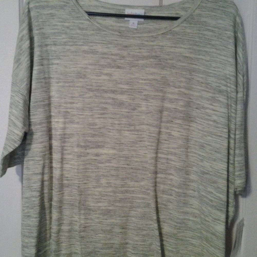 LuLaRoe Irma Tunic Size Medium ... NWT!